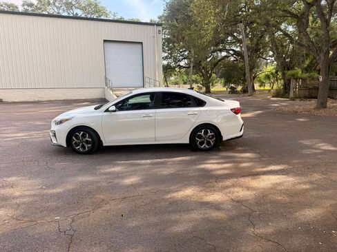 Used 2021 Kia Forte LXS image 5