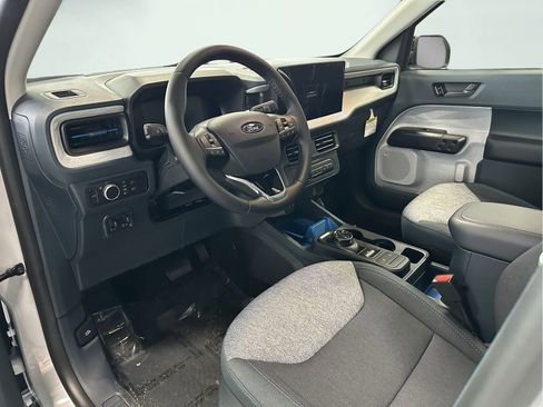 New 2025 Ford Maverick XLT w/ XLT Luxury Package AWD/4WD image 8
