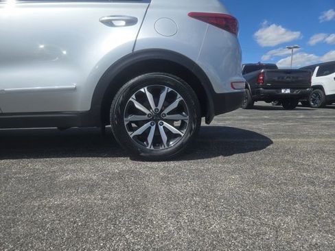 Used 2019 Kia Sportage EX w/ Option Group 040 AWD/4WD image 6