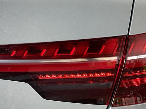 Used 2024 Audi A6 Premium Plus image 11