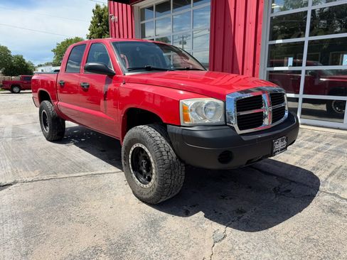 Used 2006 Dodge Dakota ST AWD/4WD image 2