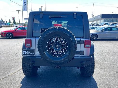 Used 2017 Jeep Wrangler Unlimited Sport w/ Quick Order Package 24S AWD/4WD image 6