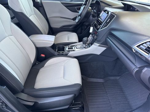 Certified 2023 Subaru Forester image 36