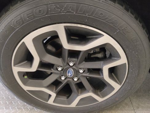 Used 2017 Subaru Crosstrek 2.0i Limited image 31