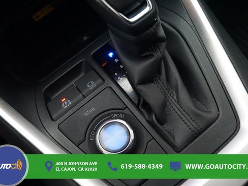 Used 2024 Toyota RAV4 XSE w/ Advanced Technology Package AWD/4WD image 24