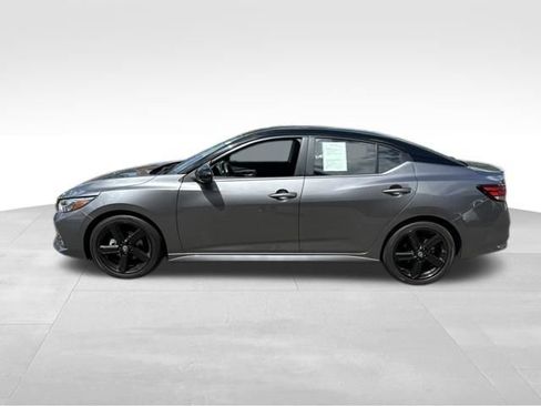 Used 2023 Nissan Sentra SR w/ Electronics Package FWD image 4