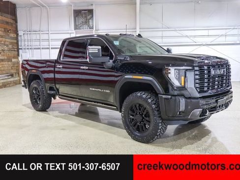 Used 2024 GMC Sierra 2500 Denali Ultimate AWD/4WD image 2