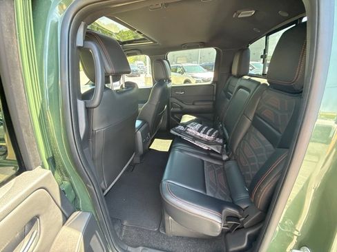 Used 2025 Nissan Frontier PRO-4X w/ Pro Premium Package AWD/4WD image 19