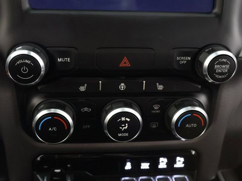 Used 2020 RAM 1500 Big Horn image 47