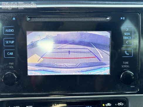 Used 2019 Toyota Corolla L image 15