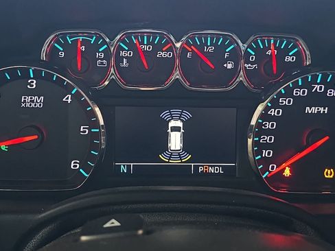 Used 2017 Chevrolet Tahoe LT w/ Luxury Package AWD/4WD image 25