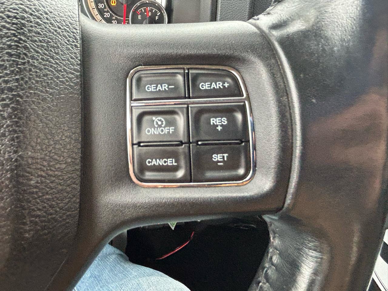 Used 2013 RAM 1500 Classic SLT w/ Big Horn Equipment Group AWD/4WD image 18