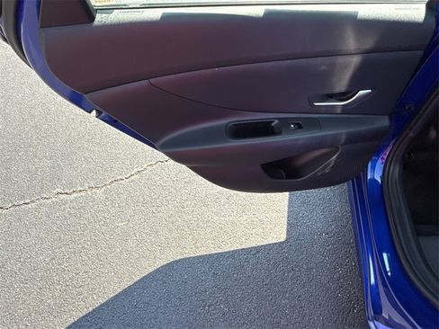 Used 2024 Hyundai Elantra SEL image 21