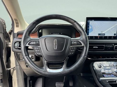 Certified 2023 Lincoln Nautilus Reserve FWD image 40