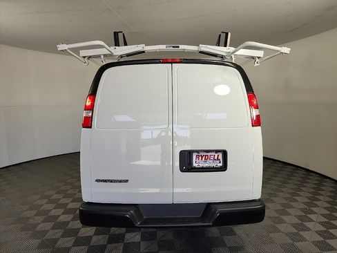 New 2025 Chevrolet Express 3500 w/ Driver Convenience Package image 9