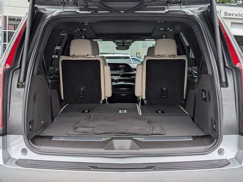 Used 2023 Cadillac Escalade Sport w/ Touring Package AWD/4WD image 8