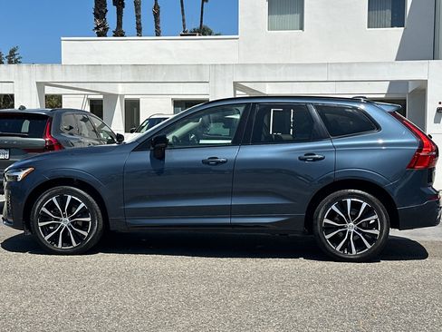 Certified 2023 Volvo XC60 B5 Plus w/ Climate Package FWD image 7