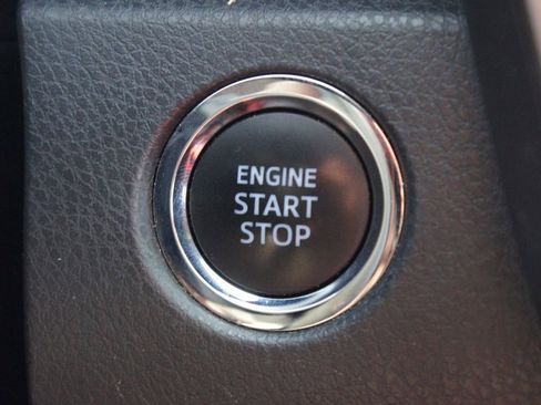Used 2021 Toyota Camry XSE FWD image 9