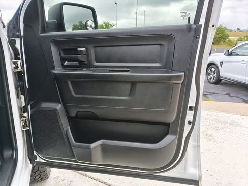 Used 2018 RAM 1500 Express w/ Express Value Package AWD/4WD image 21