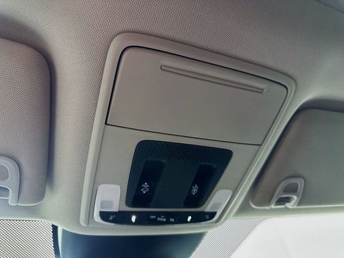 Used 2023 Honda Pilot Elite image 36