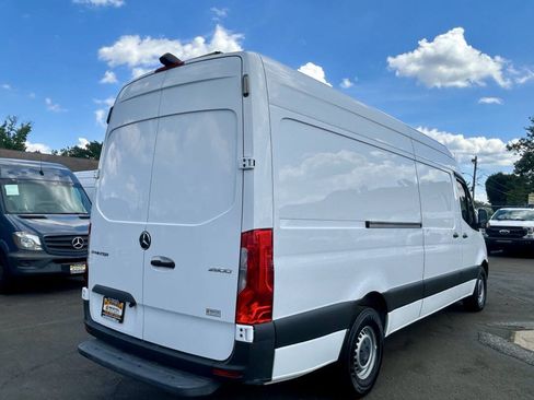Used 2021 Mercedes-Benz Sprinter 2500 image 5