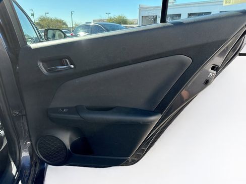 Used 2017 Toyota Prius Prime Premium image 28