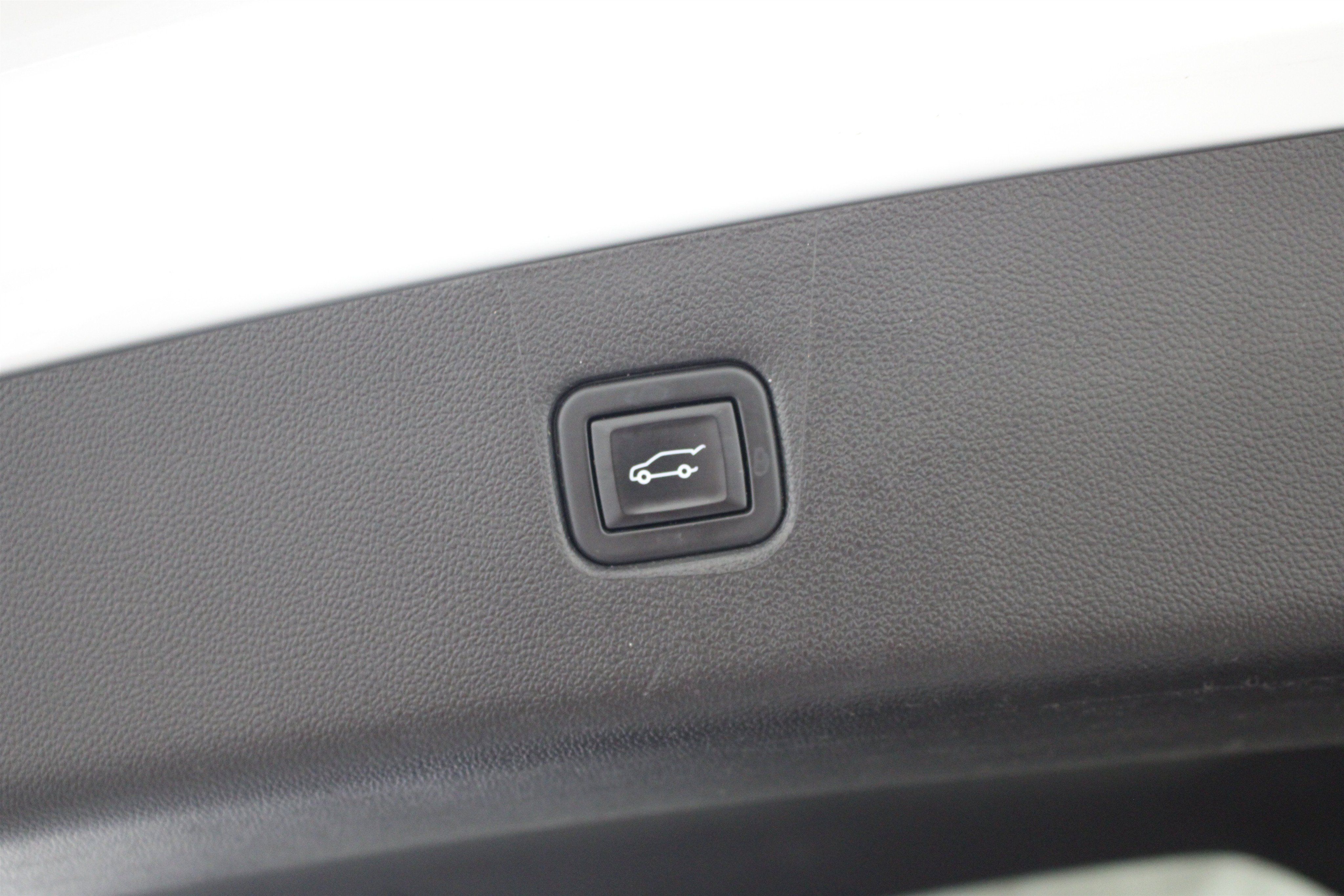 Used 2022 Chevrolet Blazer LT FWD image 24