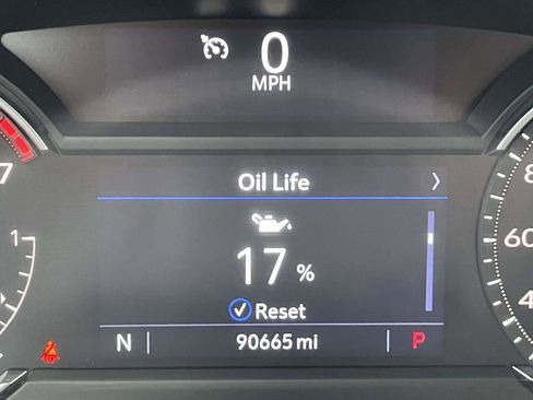 Used 2022 Cadillac XT4 Premium Luxury w/ Enhanced Visibility Package FWD image 29