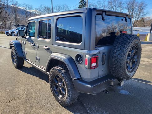 Used 2020 Jeep Wrangler Unlimited Sport image 6
