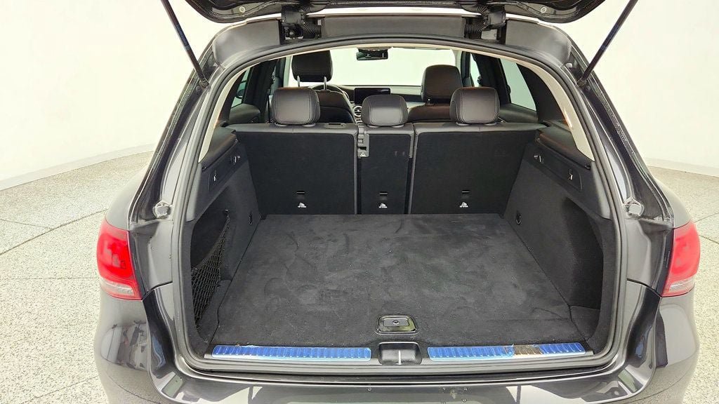 Used 2022 Mercedes-Benz GLC 300 image 20