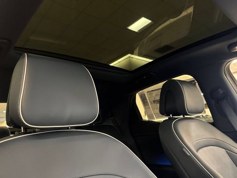 New 2026 Genesis GV60 Advance AWD/4WD image 17