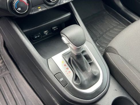 Certified 2023 Kia Forte LXS w/ LXS Technology Package image 22