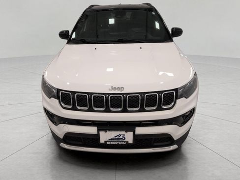 Used 2023 Jeep Compass Limited w/ Elite Group AWD/4WD image 13