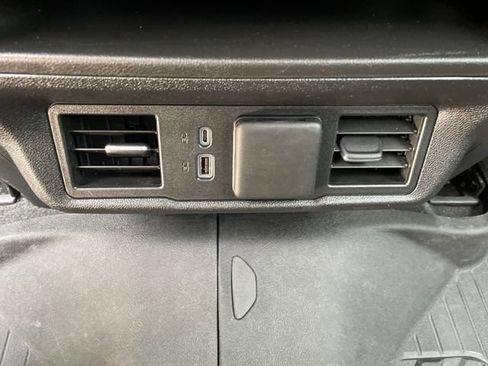 Used 2022 Chevrolet Silverado 1500 LT Trail Boss AWD/4WD image 20
