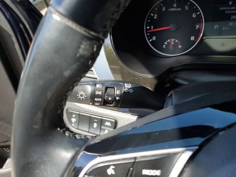 Certified 2022 Kia Seltos S image 25