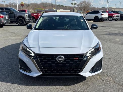 Used 2024 Nissan Altima 2.5 SR image 21
