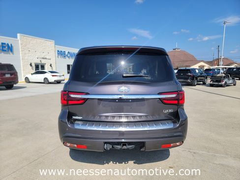 Used 2024 INFINITI QX80 Luxe image 6