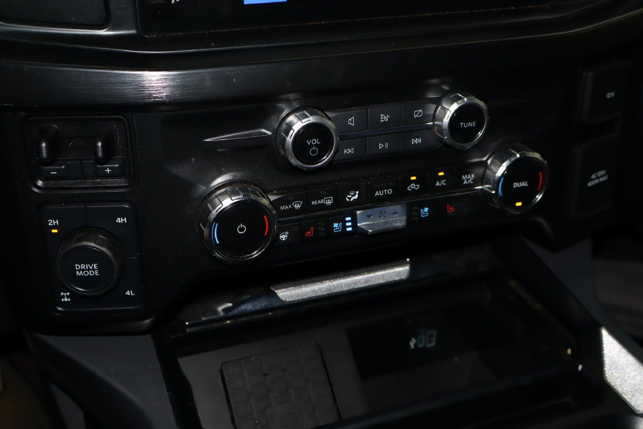 Used 2024 Ford F250 Lariat w/ Sport Appearance Package AWD/4WD image 23