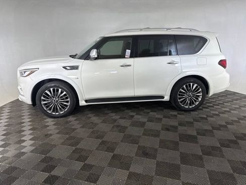 Used 2019 INFINITI QX80 Luxe w/ 22" Wheel Package AWD/4WD image 11