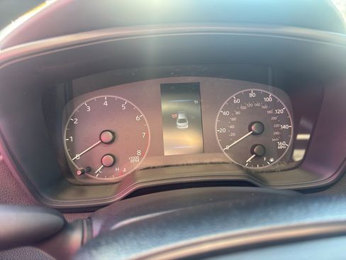 Used 2024 Toyota Corolla LE image 6