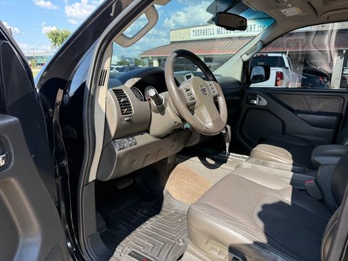 Used 2015 Nissan Frontier PRO-4X AWD/4WD image 15