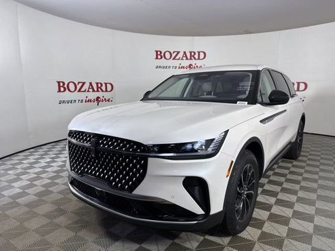 New 2026 Lincoln Nautilus Premier image 3