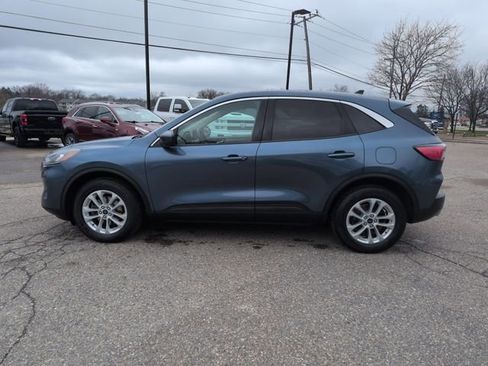 Certified 2020 Ford Escape SE image 8