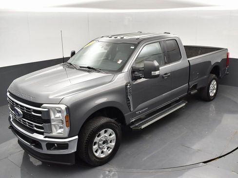 Used 2024 Ford F250 XLT image 23
