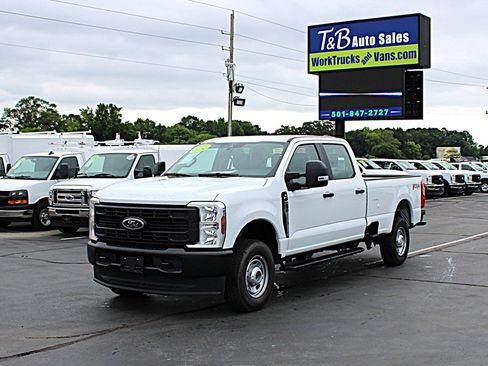 Used 2026 Ford F250 XL AWD/4WD image 2
