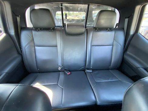 Used 2020 Toyota Tacoma TRD Off-Road w/ TRD Premium Off Road Package image 39