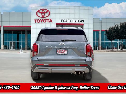 Used 2025 Hyundai Palisade SEL FWD image 9