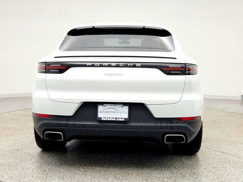 Used 2023 Porsche Cayenne Platinum Edition image 6