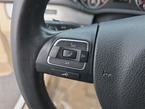 Used 2015 Volkswagen Passat 1.8T Limited Edition image 28