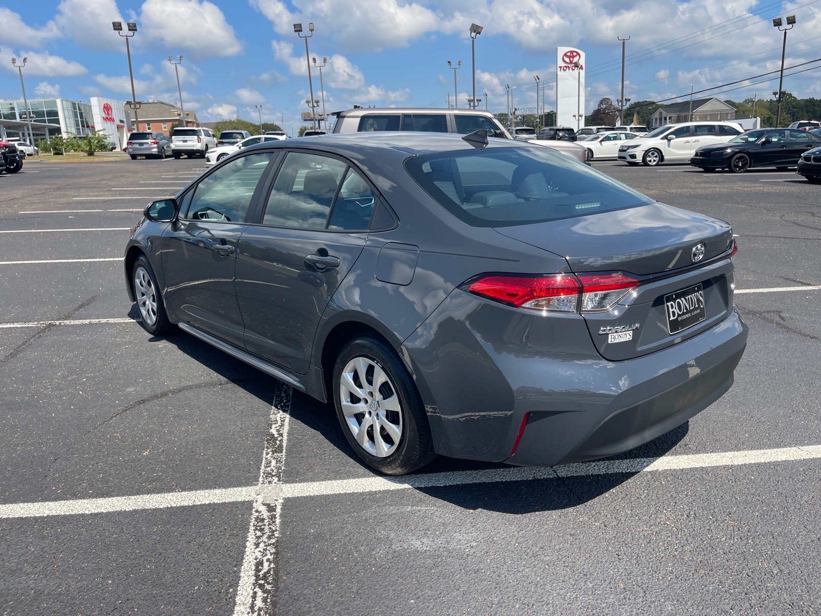 Used 2024 Toyota Corolla LE FWD image 14